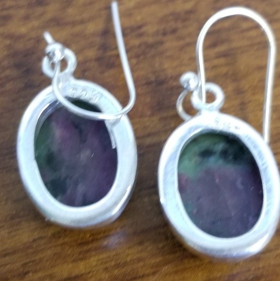 Sterling silver oval ruby zoisite dangle earrings - Picture 3 of 7